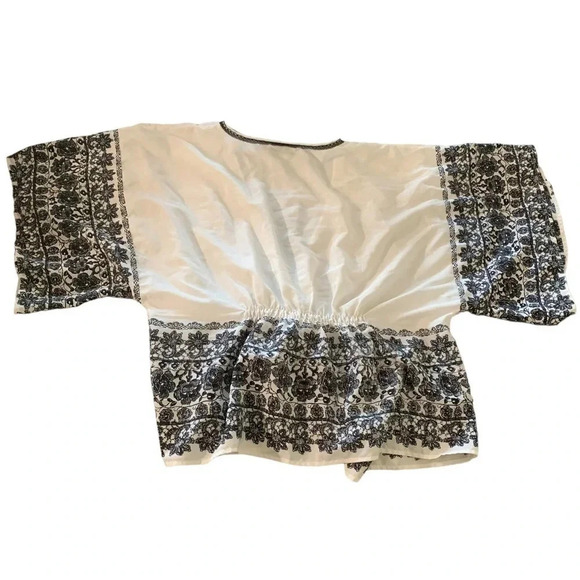 Avenue white and black kimono 14/16 - Picture 4 of 9